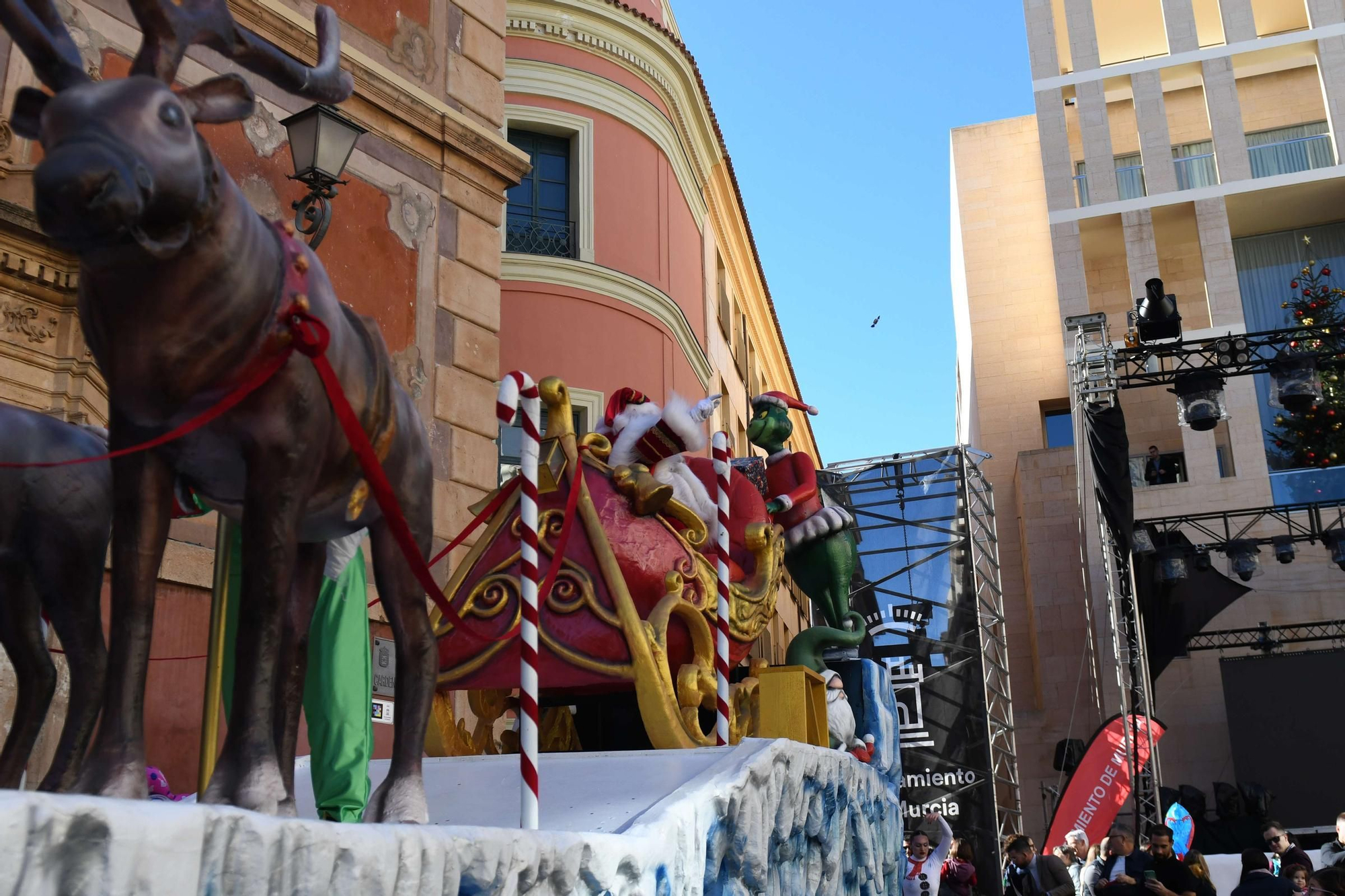 Las mejores imágenes del desfile de Papá Noel en Murcia