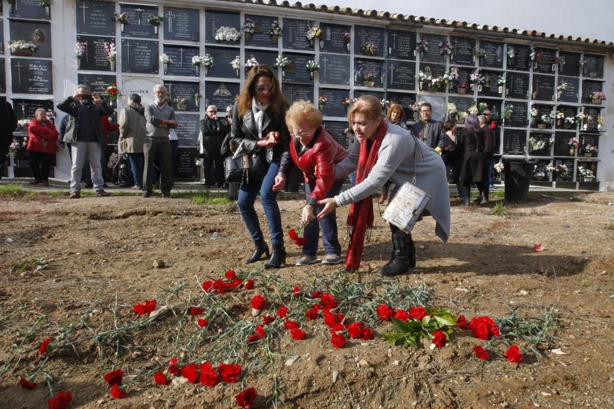 Reivindican la memoria de las víctimas del franquismo en el Día de los Derechos Humanos