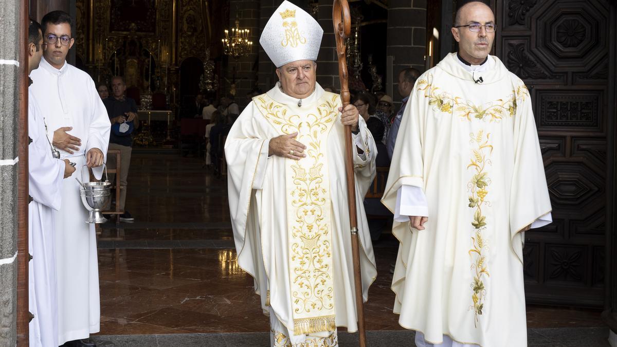 José Mazuelos, obispo de la Diócesis de Canaria, durante la celebración de la festividad del Pino.