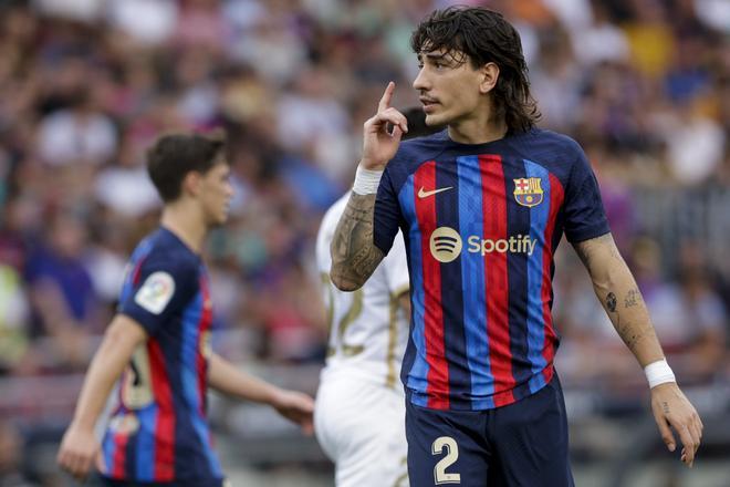 Héctor Bellerín - Lateral derecho - FC Barcelona - Valor de mercado: 15 millones