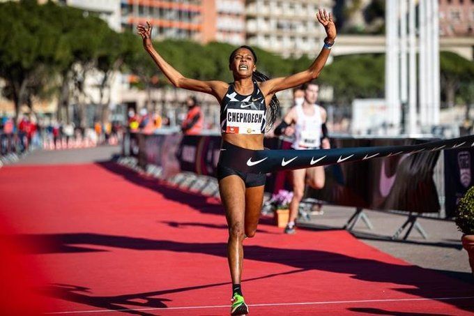 La keniana Beatrice Chepkoech estableció un nuevo récord mundial en Mónaco