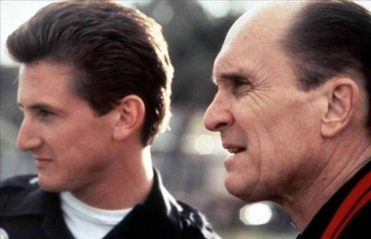 Sean Penn i Robert Duvall, en una escena de ’Colores de guerra’. Sean Penn i Robert Duvall, en una escena de ’Colores de guerra’.