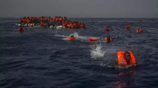 El Gobierno de Meloni reactiva la pugna contra las oenegés que rescatan migrantes en el mar