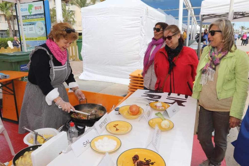 Cerca de 250 personas, repartidas en 13 grupos, han participado en el II Concurs d´arròs mariner Peix Nostrum