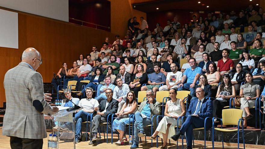 Gran Canaria abre las puertas del mercado laboral a 157 jóvenes con su primera oportunidad de empleo