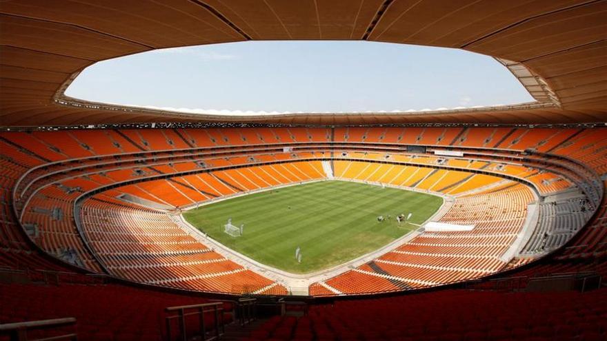 Dos muertos y varios heridos tras una estampida en un estadio de Johannesburgo