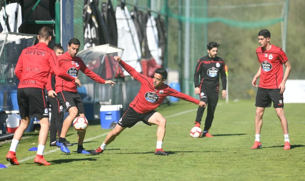 El Dépor prepara el partido de Oviedo