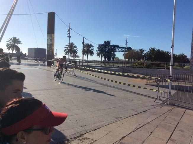 El triatlón se apodera de Las Palmas de Gran Canaria