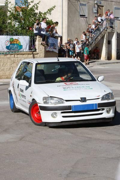 Slalom de coches en Benegiles