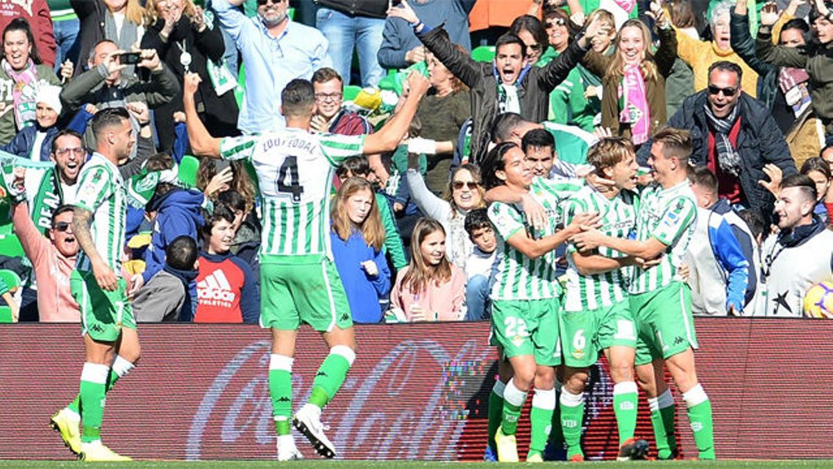 El Betis remonta al Girona en el 93 y desde el punto de penalti