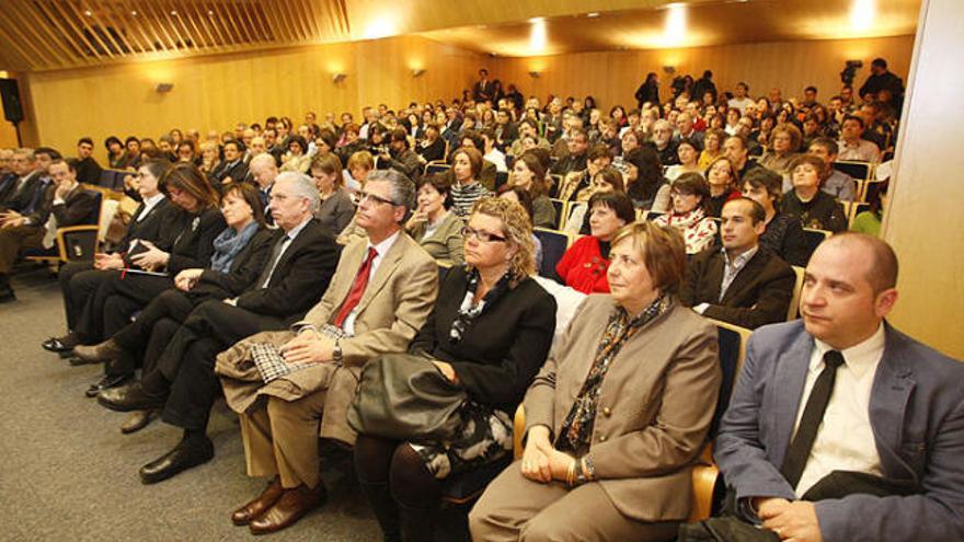 La sala es va omplir de gom a gom per escoltar les paraules del ministre d&#039;Educació |