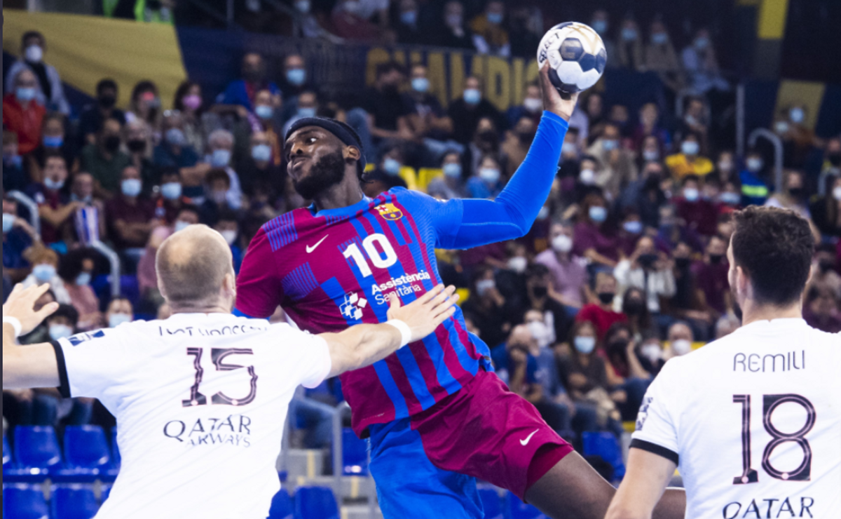 Aleix Gómez reanima el Barça davant el Porto en la Champions Aleix Gómez reanima el Barça davant el Porto en la Champions
