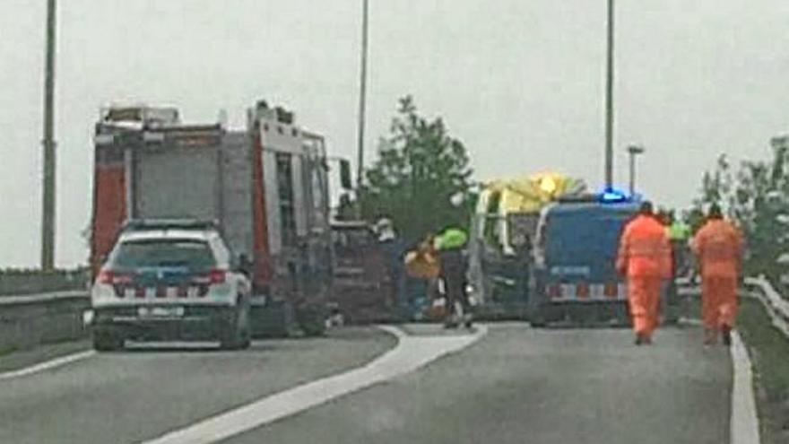 Equips d&#039;emergències al lloc de l&#039;accident, el 26 d&#039;octubre passat