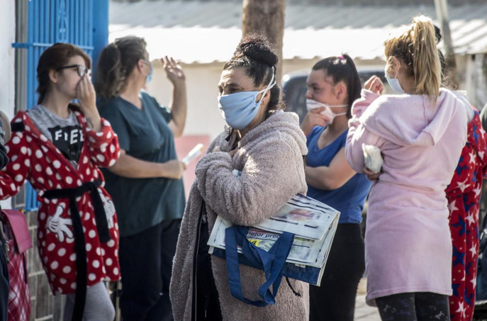 Una mano amiga en el drama del Cementerio