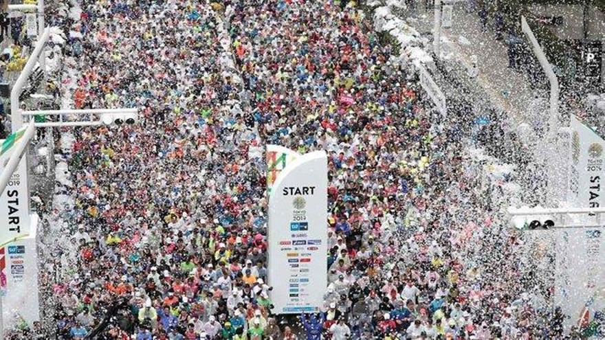 El maratón de Tokio vetará a los corredores aficionados por el coronavirus