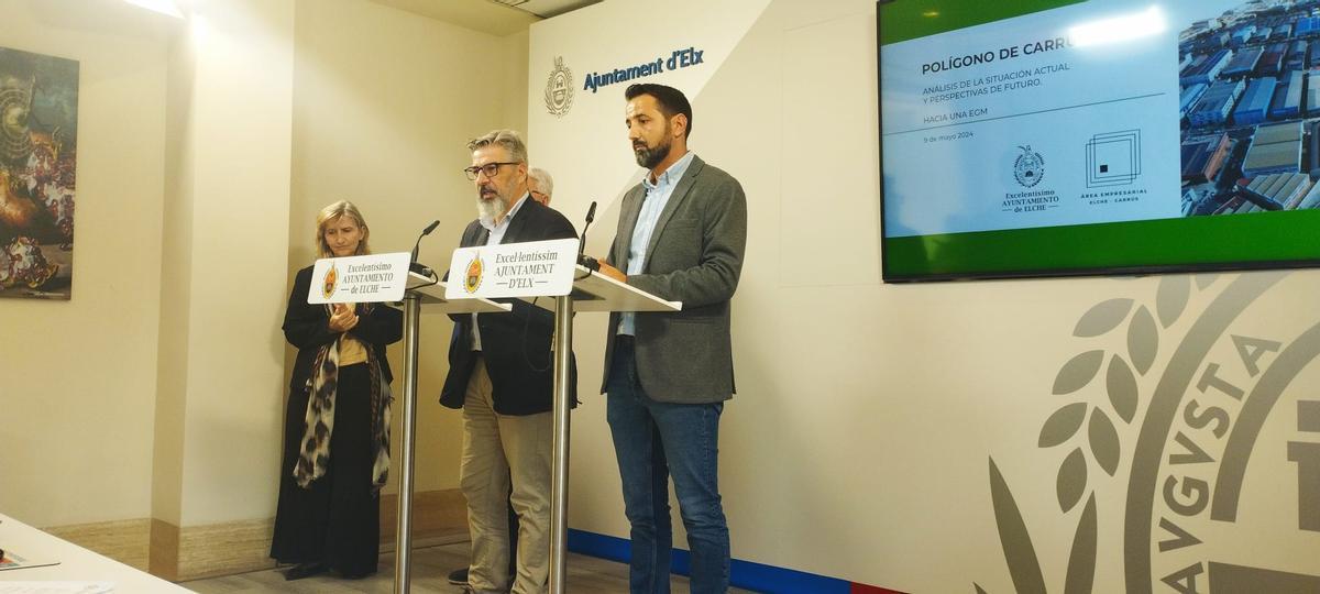 Un momento de la presentación del proyecto para el polígono industrial este jueves en el Ayuntamiento