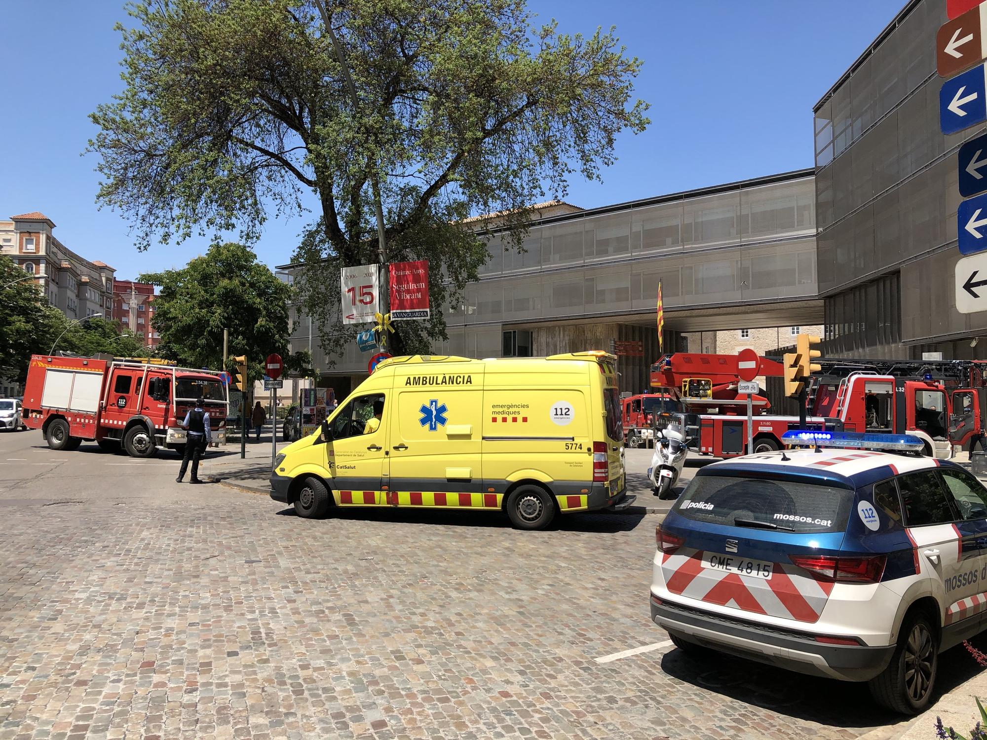 Evacuen els treballadors de la seu de Generalitat de Girona per una alarma d'incendi