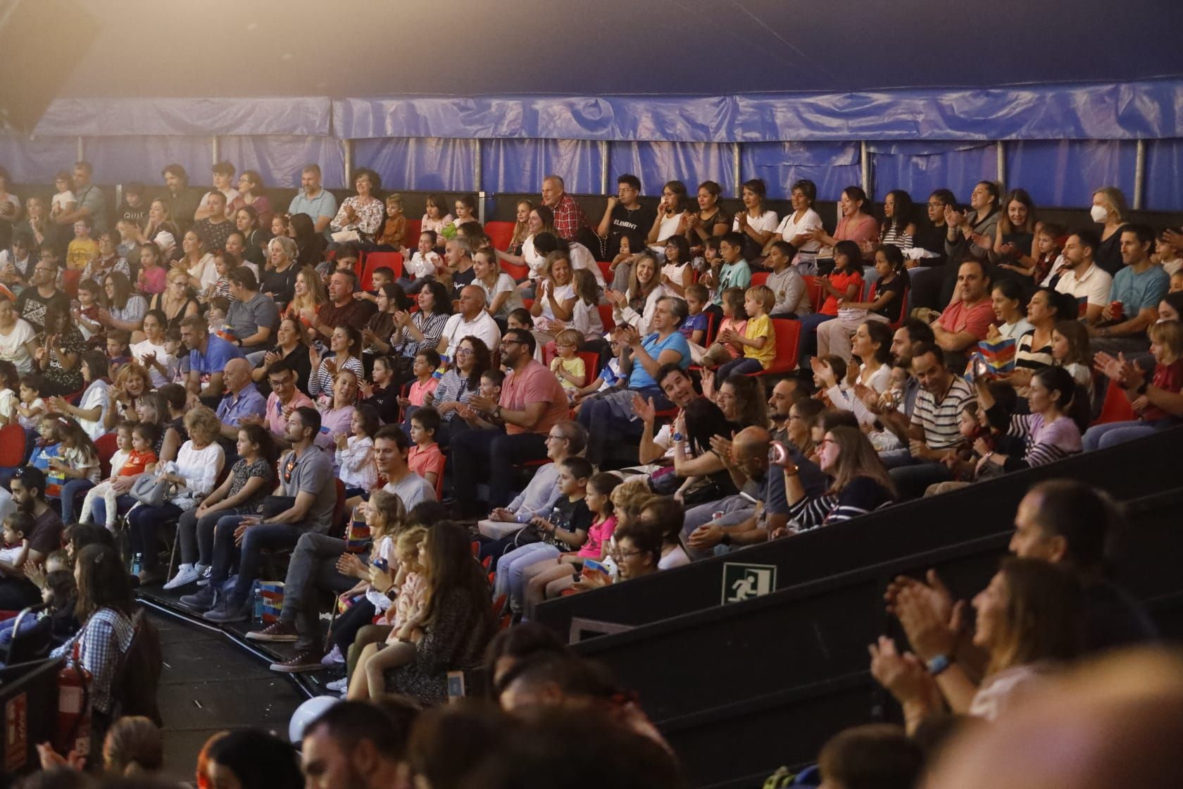 Fofito conquista a Zaragoza con su espectáculo 'Viva el circo'