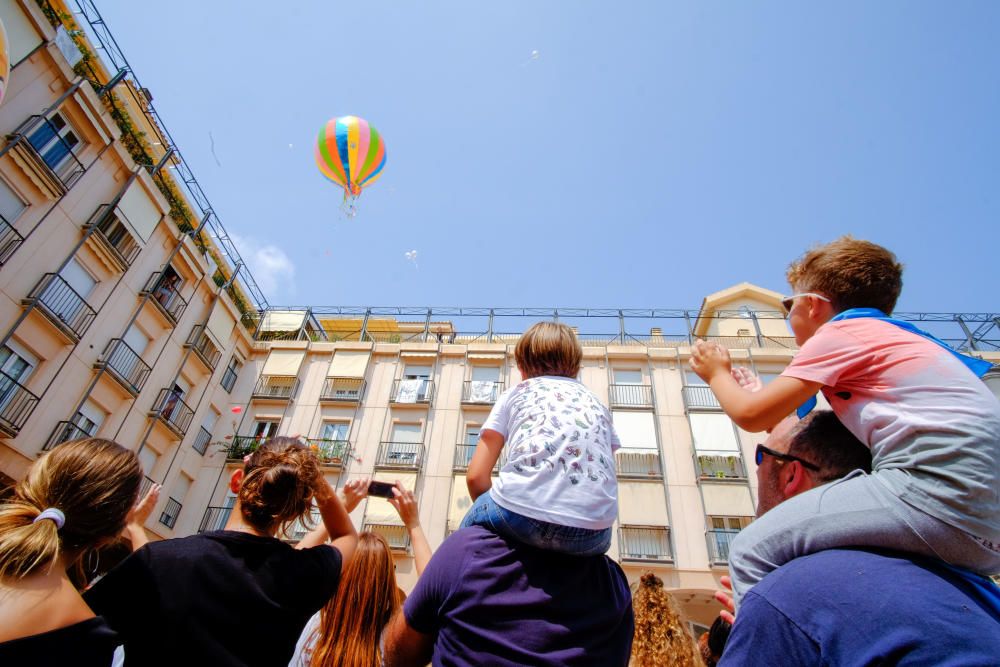 Asociaciones benéficas e integradoras dan a conocer su actividad en la Plaza Mayor