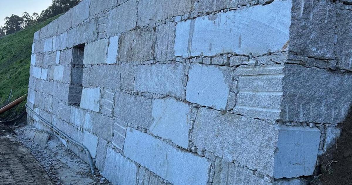 El muro de contención, ya construido. | FDV