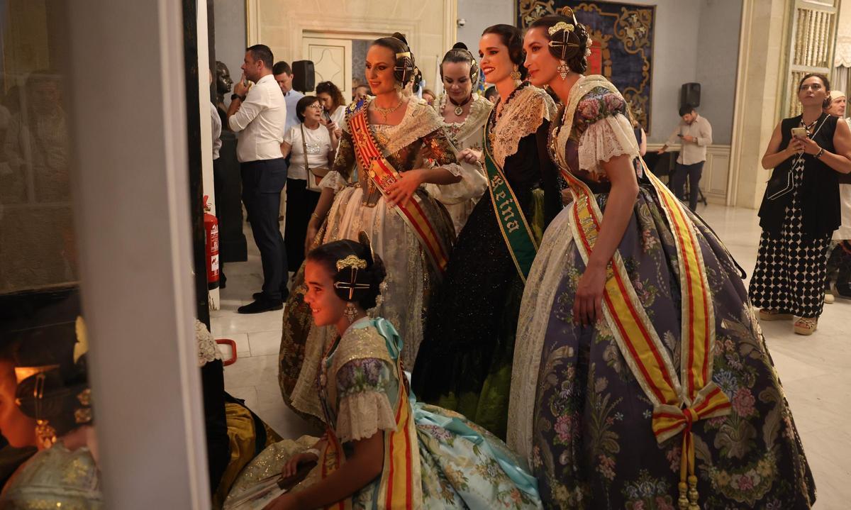 GALERÍA - Una despedida a la llum de les fogueres GALERÍA - Una despedida a la llum de les fogueres