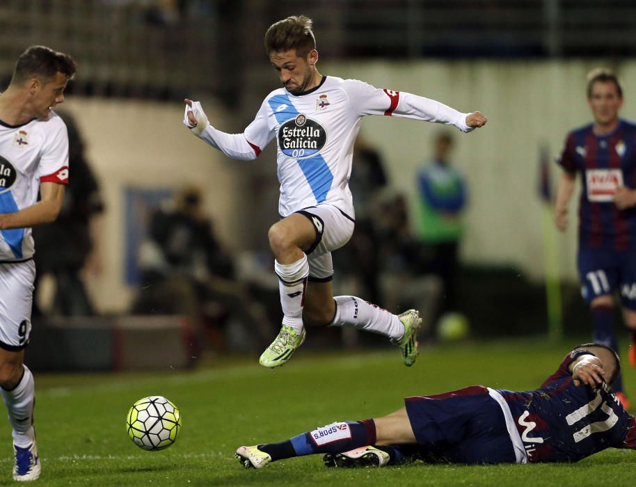 El Deportivo se lleva un punto de Eibar