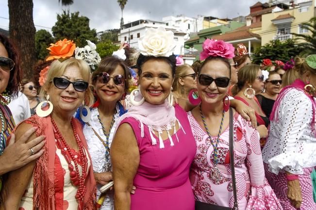 ROMERIA ROCIERA Y OFRENDA A LA VIRGEN