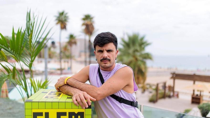Rodrigo Cuevas, a los mallorquines que compran casa en el norte: "Chicos, Asturias es muy sexy, pero lo que tenéis que hacer es proteger vuestro territorio"
