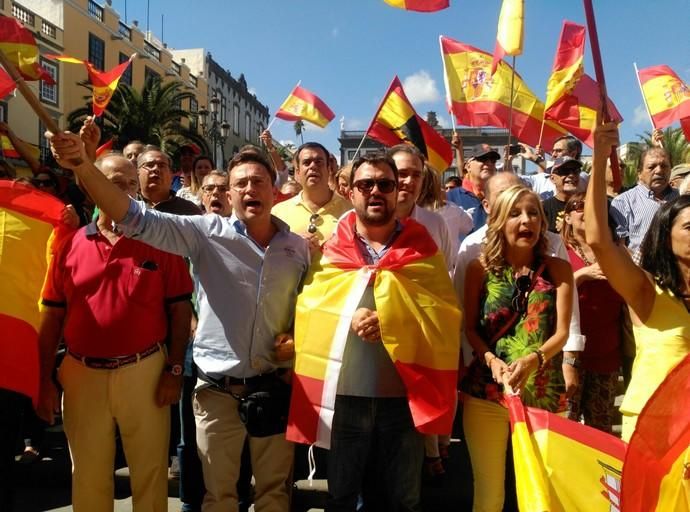 Concentración por la unidad de España en Santa Ana