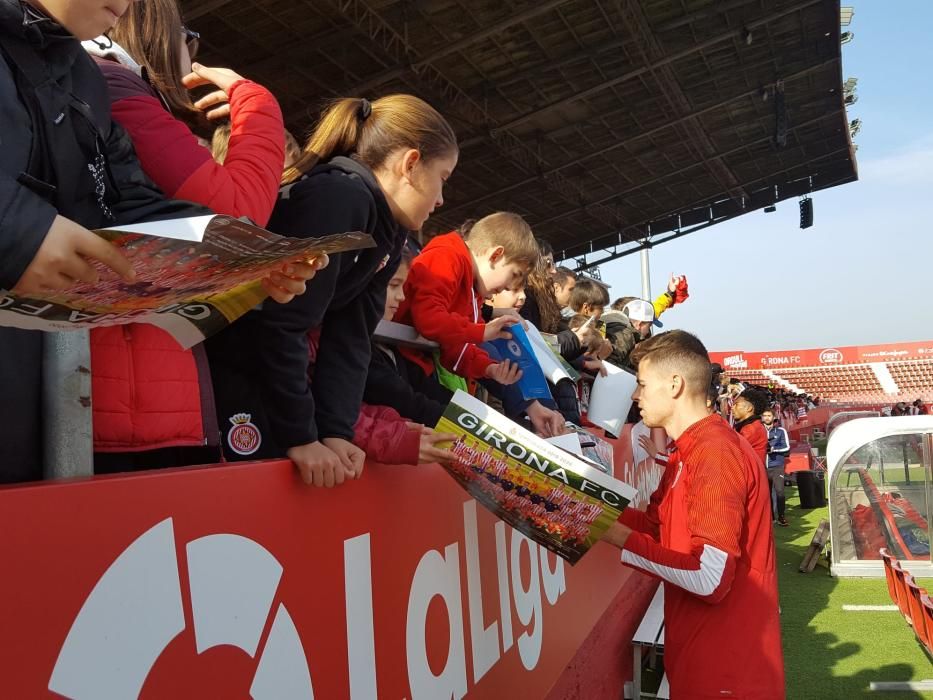 Uns 1.200 aficionats aclamen els jugadors del Girona a Montilivi