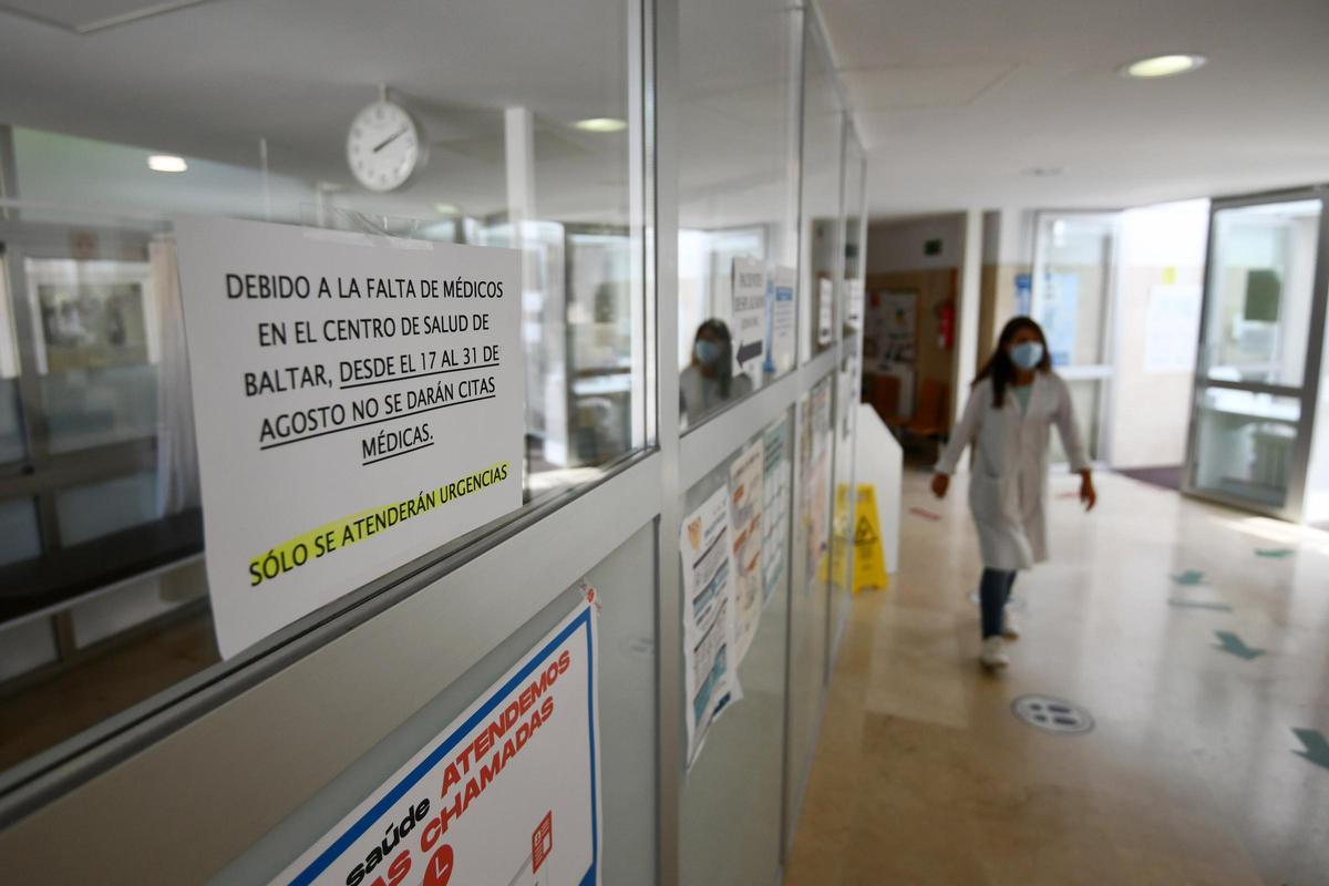Un centro anunciaba este verano la falta de médicos en un centro de salud de Pontevedra.