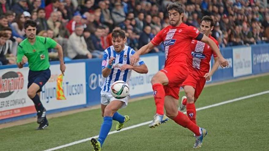 El Alcoyano vuelve a naufragar