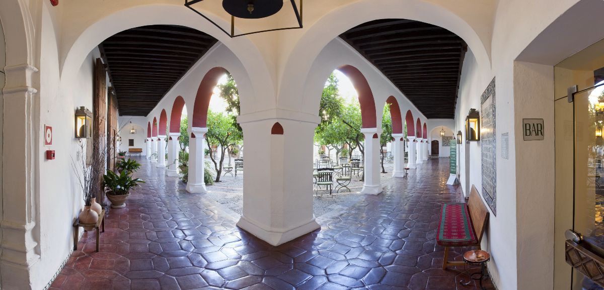 Auténtica esencia mudéjar en el Parador de Guadalupe.