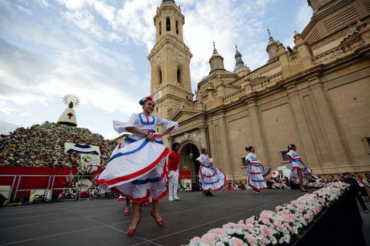 La Ofrenda a la Virgen del Pilar