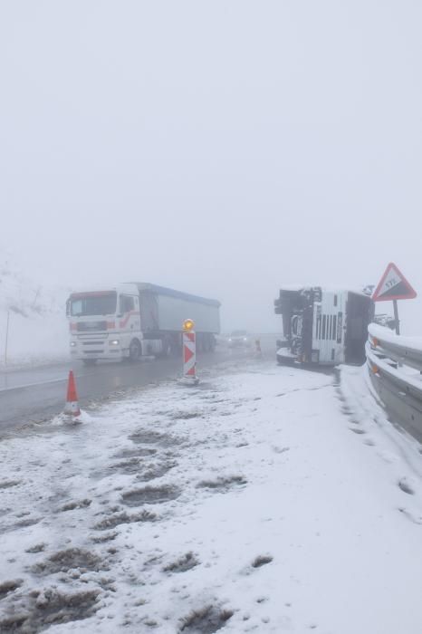 Nieve en el puerto de Pajares