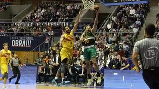 El Obradoiro se queda sin premio tras tener el baloncesto ante el Barça