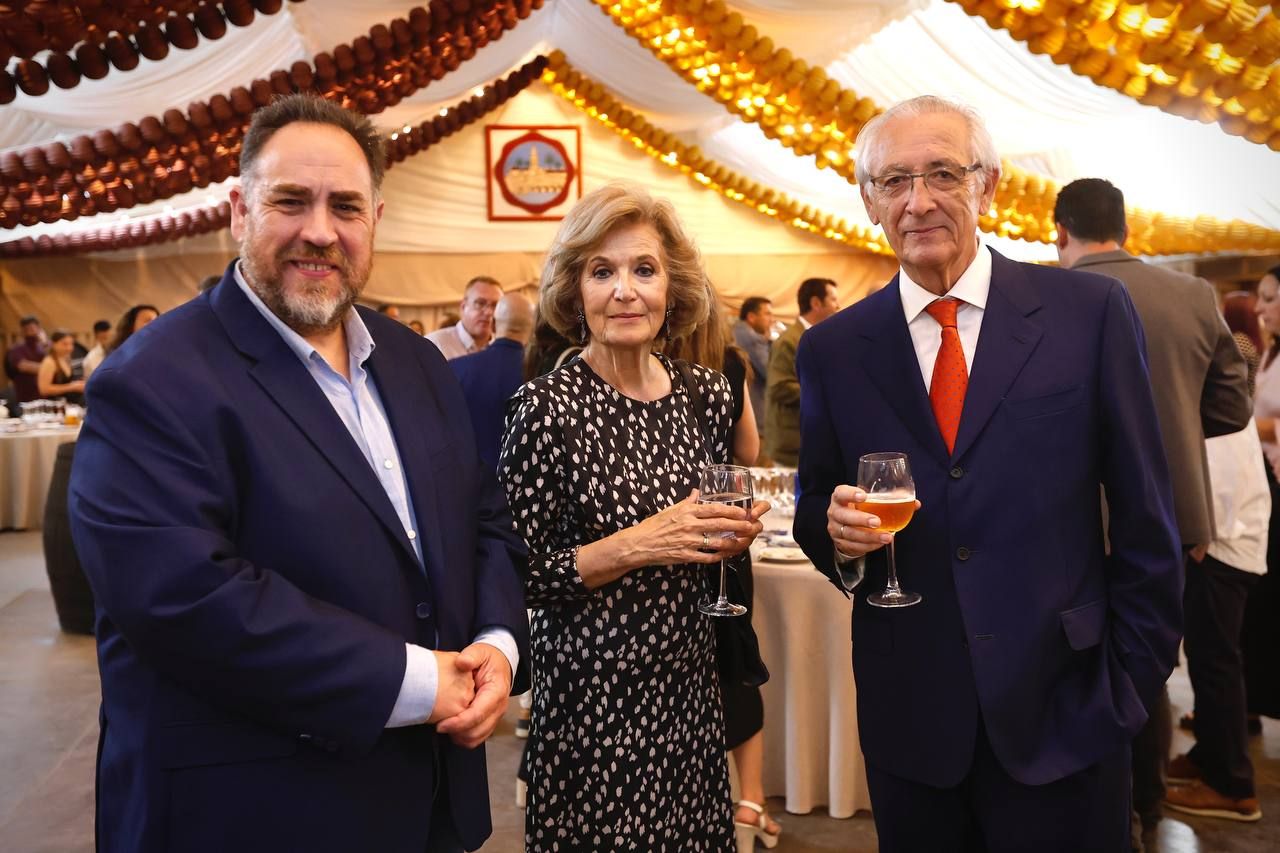 La recepción oficial del Ayuntamiento de Córdoba en el incio de la Feria 2025, en imágenes