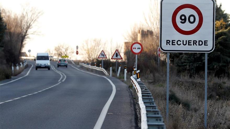 La reducción de velocidad a 90 km/h en carreteras convencionales entra en vigor este martes