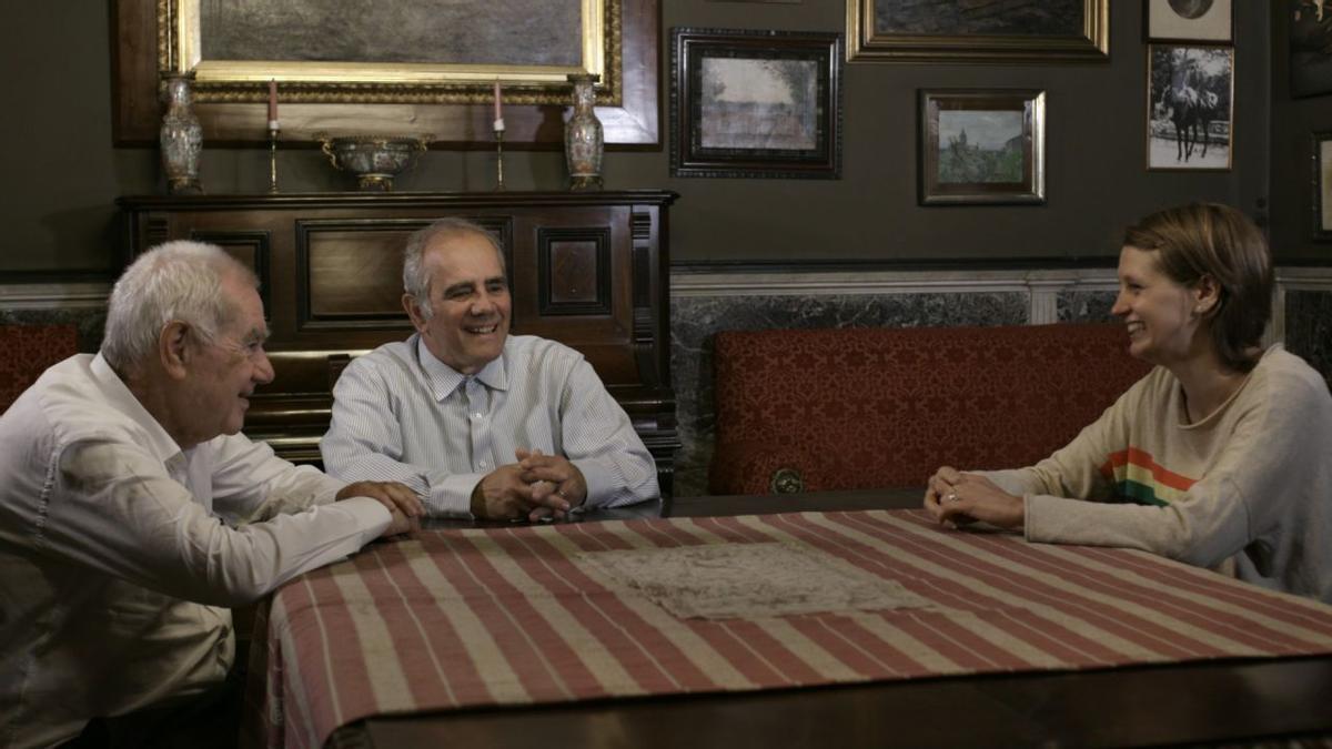 Ernest y Pere Maragall hablan con Lluna Pindado en el documental.