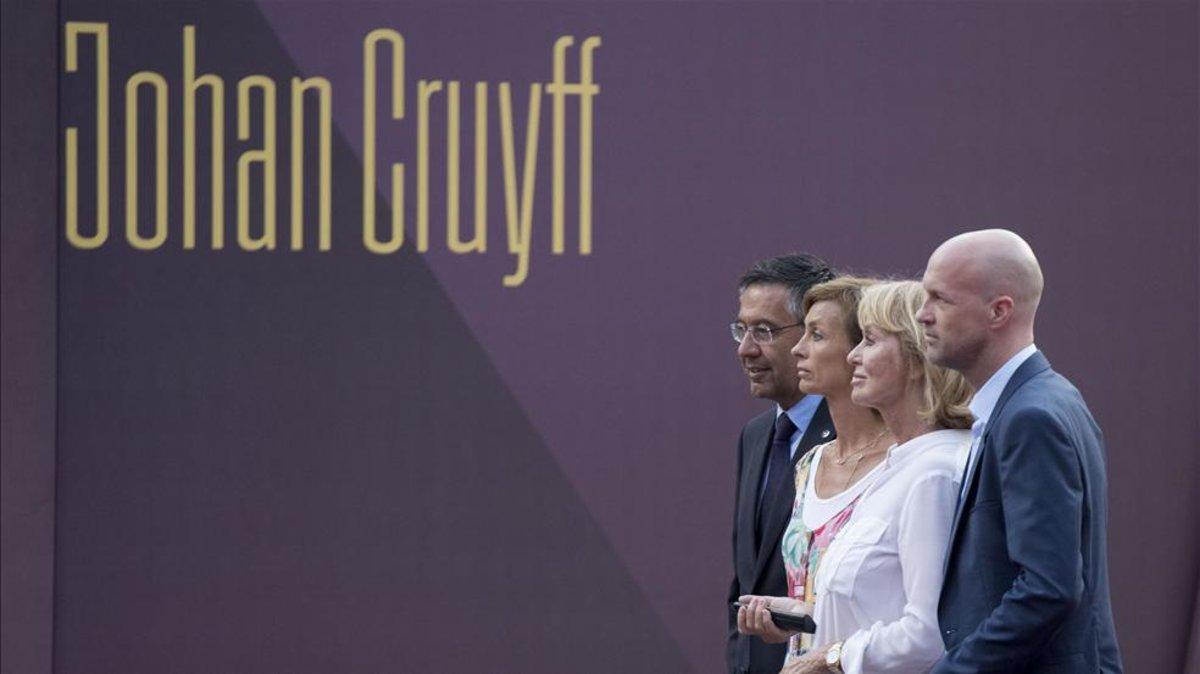 jdiazinauguraci n estatua johan cruyff foto javi ferr190828232324