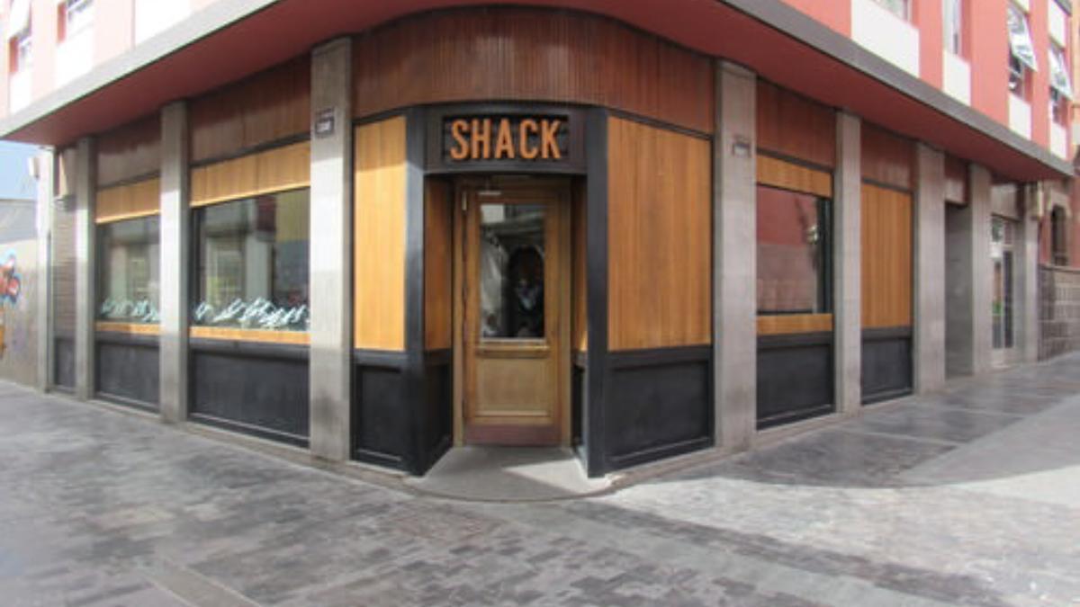 El Shack Bar, en Triana, echa el cierre