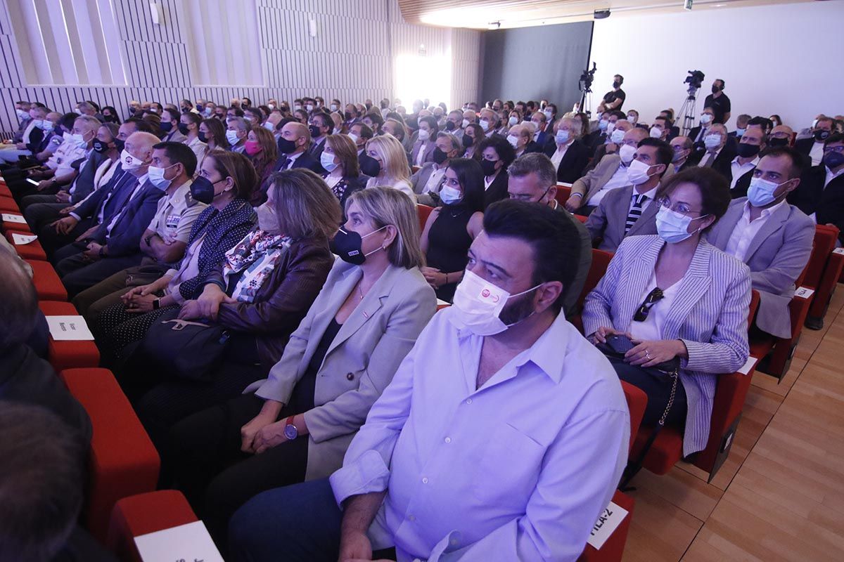 Público en el salón del Palacio de Congresos