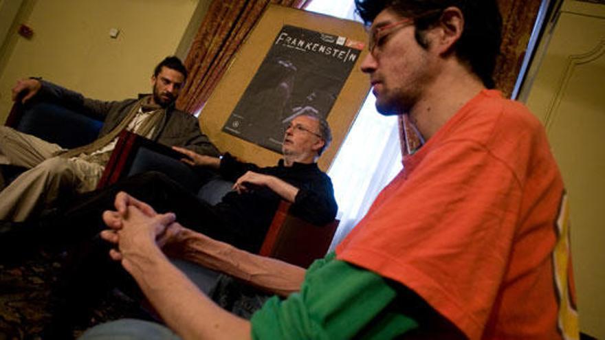 José Luis Alcedo, Gustavo Tambascio y Javier Botet, ayer, en la presentación de «Frankenstein».