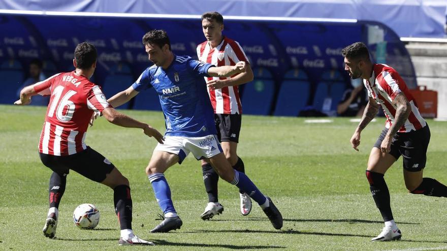 Borja Sánchez durante el partido del Real Oviedo ante el Athletic de Bilbao