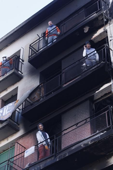 Estat en què ha quedat l'edifici incendiat del carrer del Carme de Girona