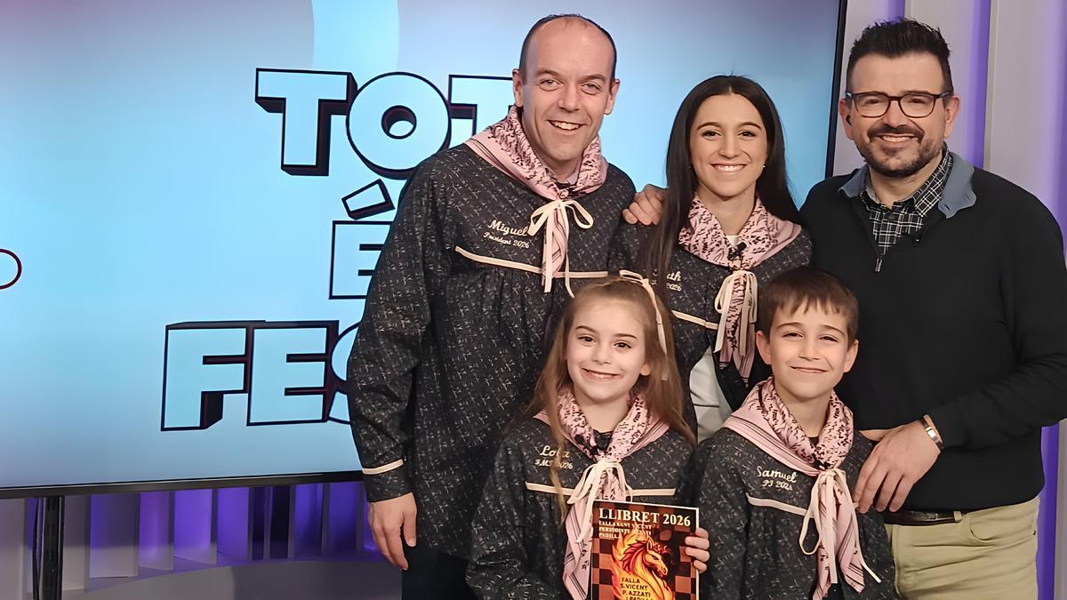 Cuadro de honor de San Vicente–Periodista Azzati en “Gent de casal"