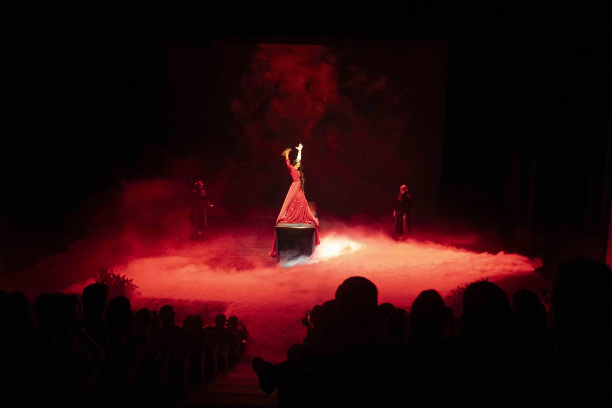 Todas las fotos del espectáculo Alma ofrecido en el Gran Teatre de Xàtiva