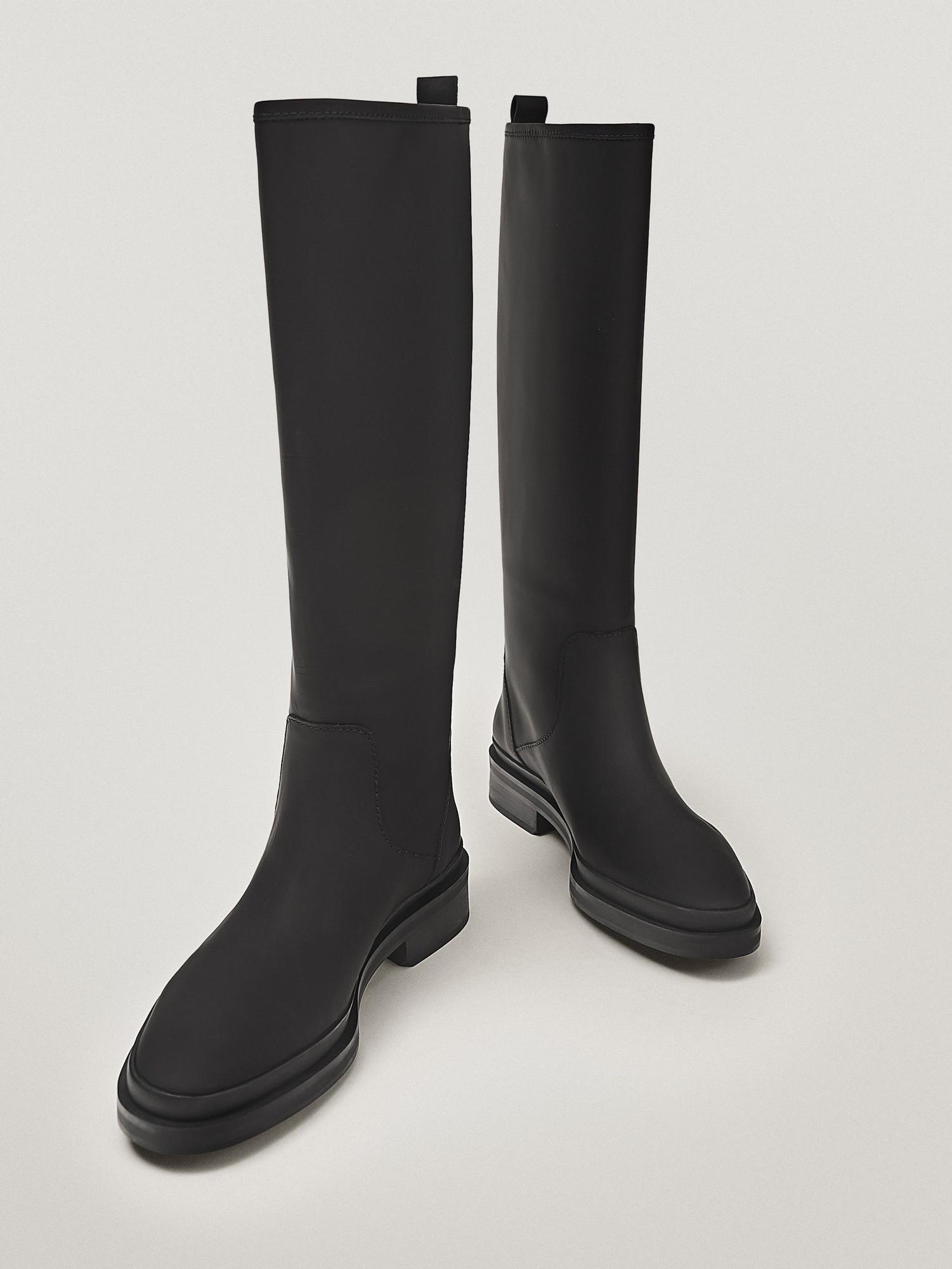 Si te has quedado sin las botas altas negras de Zara que TODAS llevan, mira  estas todavía más bonitas de Massimo Dutti - Woman