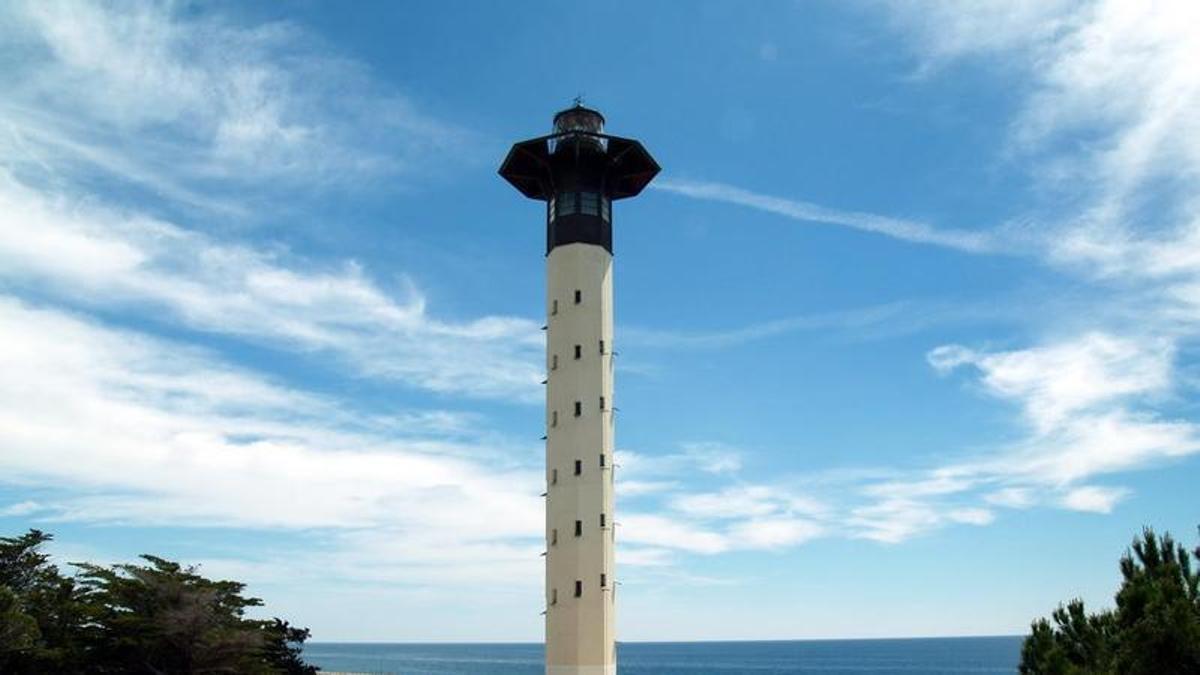 El faro de Torredembarra, el único de Catalunya incluido en una ruta cultural europea