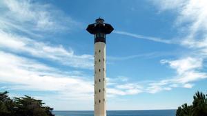 El faro de Torredembarra (Tarragonès), el más alto de Catalunya y que ahora forma parte de una ruta europea de faros.